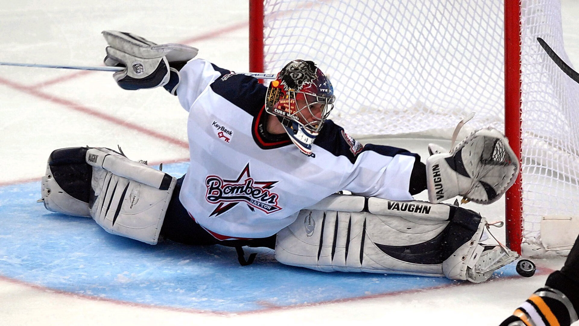 哈神降临！哈利伯顿双20统治攻防，NBA弃将在中国赛场打出冠军级表现