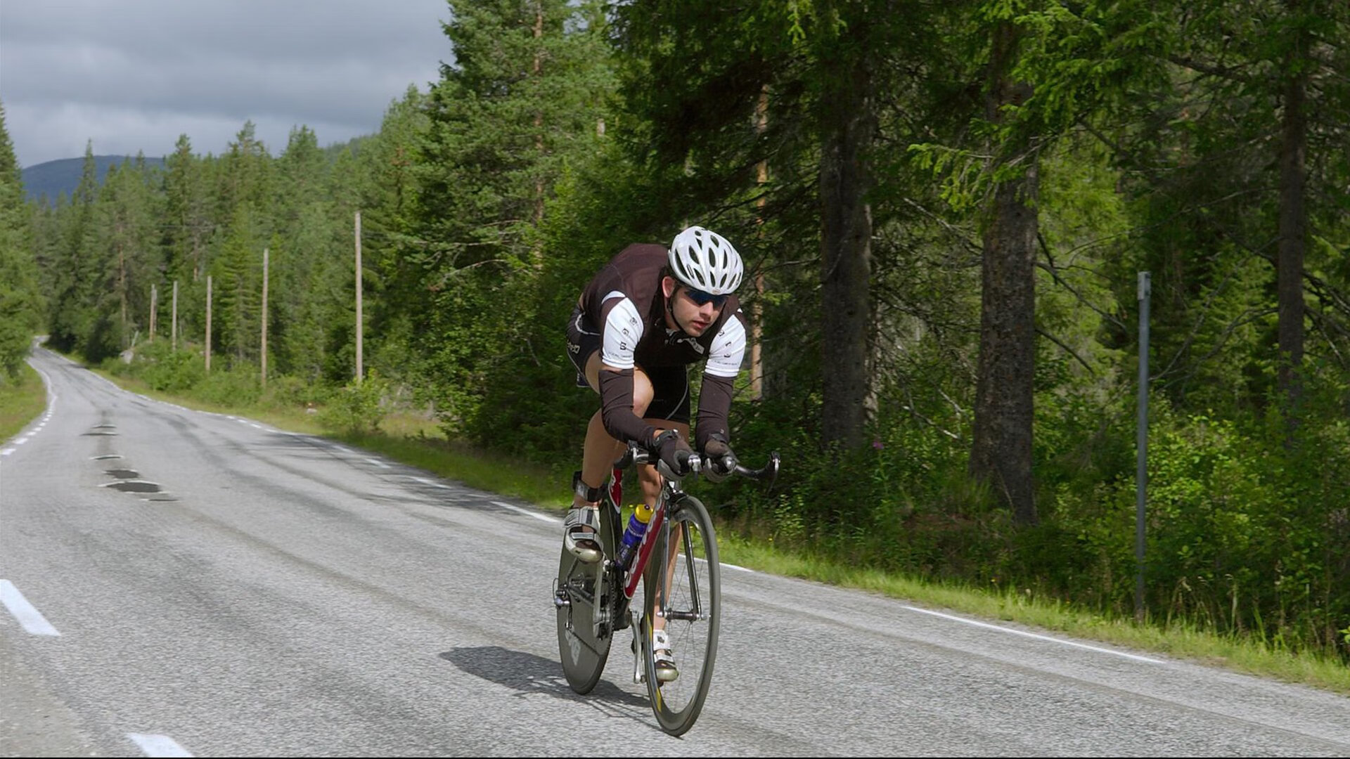 铁血马竞再显神威！焦点战2-0勒沃库森，西蒙尼的战术教科书