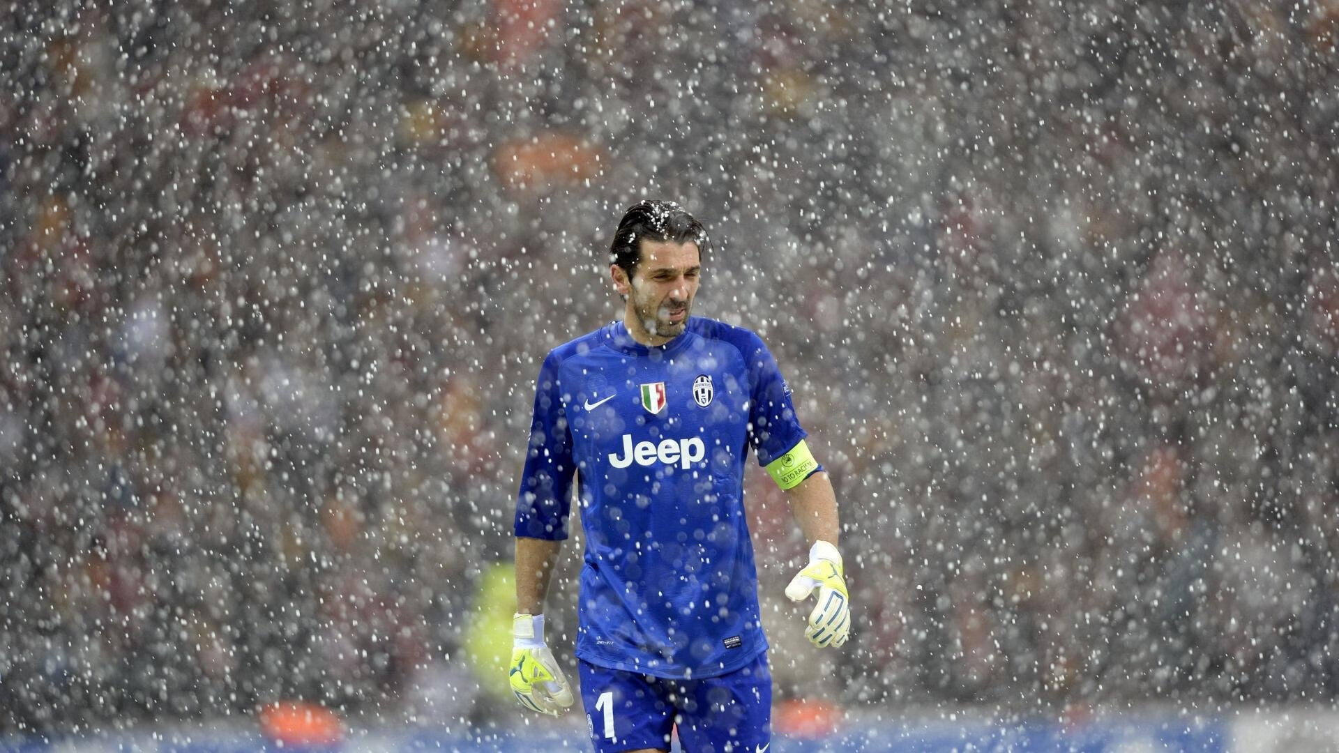 开云平台-墨西哥力克马德里竞技，戈麦斯一役封神，巨星价值照亮绿茵场